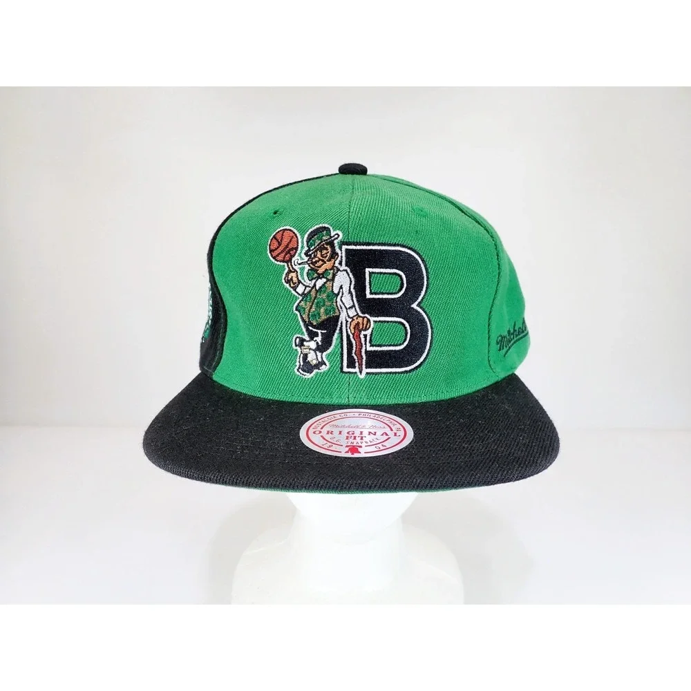 Mitchell & Ness Boston Celtics Snapback Hat Split Green Black Lucky Leprechaun‎